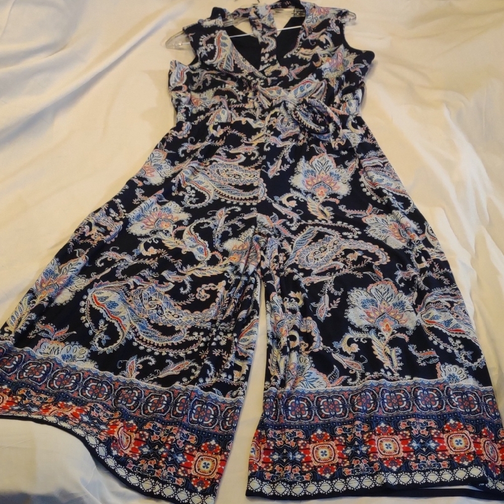 NWT Studio One NY Paisley Lightweight Sleeveless Jumpsuit - Size Medium